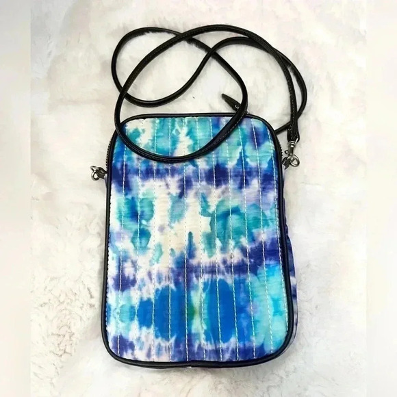Steve Madden Crossbody Wallet
Purse Tie Dye Watercolor - Picture 3 of 3